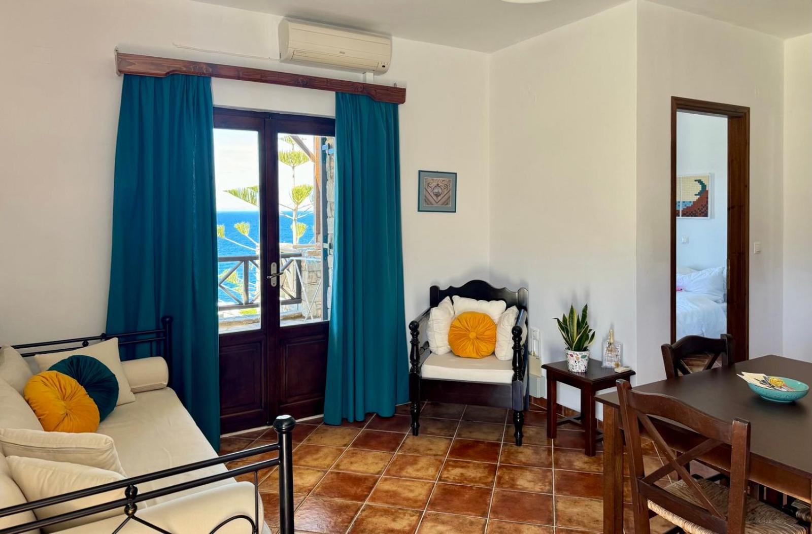 Syrou Lotos Studios & Apartments (Adults Only) Кинион Экстерьер фото