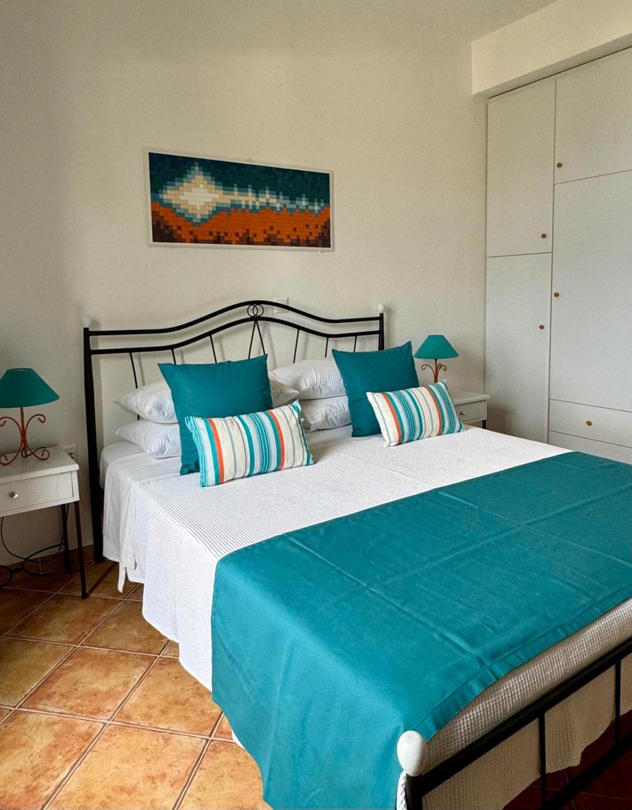 Syrou Lotos Studios & Apartments (Adults Only) Кинион Номер фото